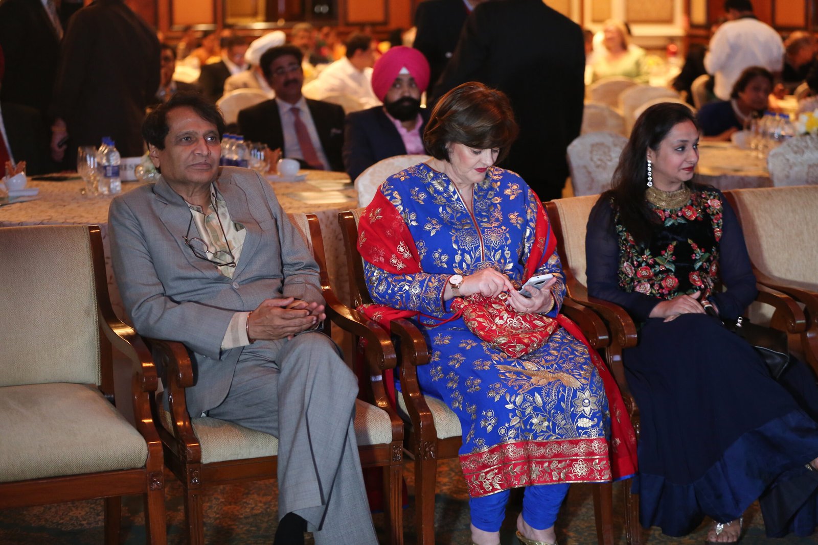 Loomba Foundation holds charity dinner to raise funds for widows